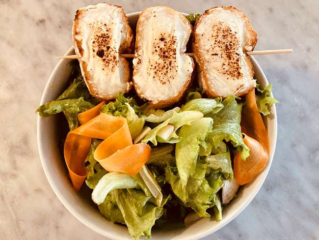 Salade au Chèvre Chaud